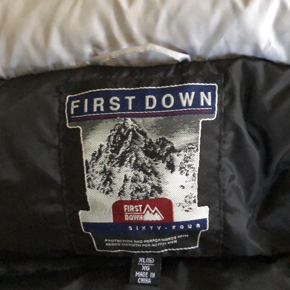 FIRST DOWN Jacket - Picture 5 of 12